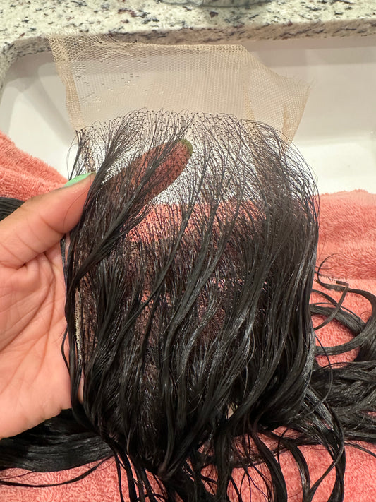 Vietnamese Wavy Closures